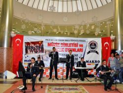 Polis Okulu Öğrencilerinden Halk Konseri