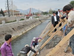 Kepez’i Güzelleştirme Çalışmaları Sürüyor