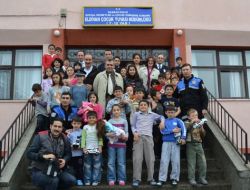 Emniyet Müdürlüğü'nden Eldivan Çocuk Yuvasına Ziyaret