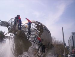 Konak Belediyesi Taşeron İşçilerinin Eylemine Polis Müdahale Etti