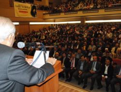 Yazar Kutlular: Bediüzzaman Çözüm Üreten Bir İnsandı