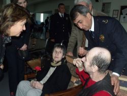 Polis Haftası'nı Huzurevinde Kutladılar