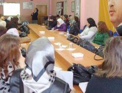 AK PARTİ KADIN KOLLARI ÜYELERİ