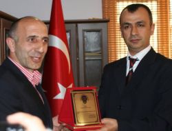 Emniyet’ten Karadenizliler Derneği'ne Teşekkür Plaketi