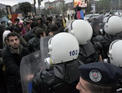Öğrencilere Polis Müdahale Etti: 11 Gözaltı!