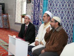 Eller Şehit Polisler İçin Kalktı