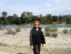 İranlı Kadın Turist Raftingde Boğuldu