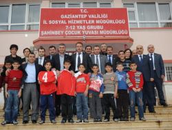 Şahinbey Belediyesi Çocuk Yuvası'na Spor Malzemesi Hediye Etti