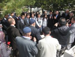 Emniyet Müdürü Yıldız, Polis Şehitliği'ni Ziyaret Etti