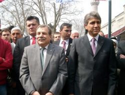 ESKİ VALİ GÜLER SEÇİM ÇALIŞMALARINA BAŞLADI