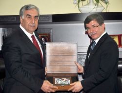 Bakan Davutoğlu'ndan Açıklama