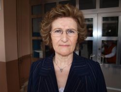 Azmin Zaferi: 65 Yaşında Okuma Yazma Öğrendi