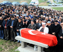 Naci Şahin toprağa verildi!