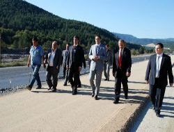 Bolu Valisi Yapımı Süren Mengen Yolunu Denetledi