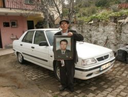 Şehit Oğluna Araba Aldı!