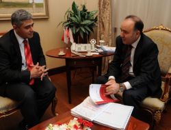 Vali Halka Sordu, Antalya’da En Önemli Sorun ‘ulaşım’