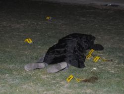 İzmir'de Bir Kişi Dövülerek Öldürüldü