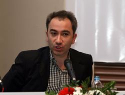 "İslam Dünya’sı Batıdan Sosyal Medeniyeti Alırken, Kur’an-ı Kerim’i Anlatmalı"