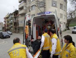 Motosikleti Kumda Kayan Yaşlı Adam Yaralandı