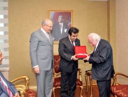 Libya’ya Yardım Malzemesi Götürecek Gemi Yol Hazırlığı Yapıyor