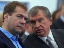 Rosneft’in Başkanlığından Ayrıldı