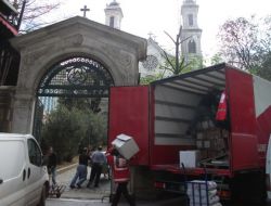 Türk Kızılay’ından Ortodoks Cemaatine 8 Tonluk Gıda Yardımı