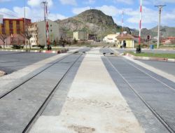 Afyonkarahisar'da 5 Hemzemin Geçit Kauçuk Kaplama İle Yenilendi