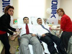 Bossa Çalışanları Kan Bağışladı