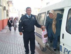 Hırsızlık İçin Evlerin Kapılarını Zorlayan Kadın Suçüstü Yakalandı