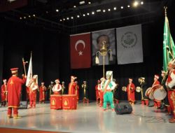 Abant İzzet Baysal Üniversitesi Öğrencileri Mehterle Coştu