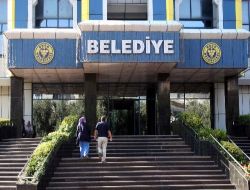 İzmir'de Buca Belediyesi'ne 'Karantina-2' Operasyonu