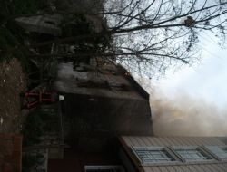 Kağıthane'de 150 Yıllık Ev Kül Oldu