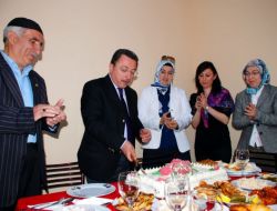 Sarı Hamzalı Seymer İlk Meyvelerini Verdi