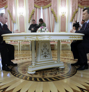 Putin'den Ukrayna'ya AB uyarısı