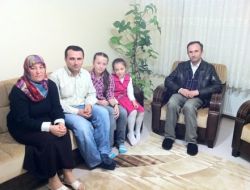 Öğretmenler Velileri Evinde Ziyaret Ediyor