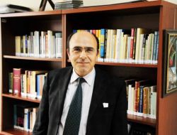 Saü Eğitim Fakültesi Dekanlığı’na Prof. Dr. Karakuş Atandı
