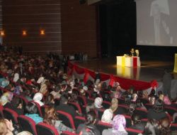 Peygamber Sevgisi Kongre Merkezine Sığmadı