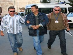 Eşini Öldüren Zanlı Adliyeye Sevk Edildi!