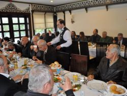 Ufuk Okulları Muhtarları Yemekte Buluşturdu