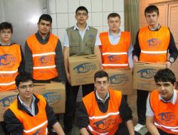 Öğrenciler İhtiyaç Sahiplerine Yardım Dağıttı