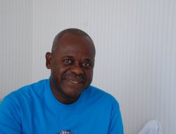 Kongolu Kızın Okuduğu İstiklal Marşı Babasına Şifa Oldu