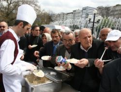 Müftülük, Kutlu Doğum Pilavı Dağıttı