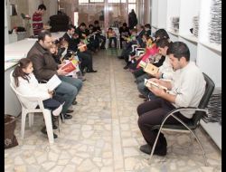 Öğrenciler Esnafa Da Okutuyor