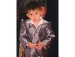 Caddede Hız Yapıp 4 Yaşındaki Çocuğu Ezdi