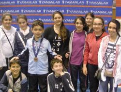 Zafer Koleji Öğrencisi, İzmir'den Bronz Madalya İle Döndü