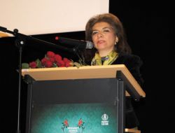 Stockholm’de Kutlu Doğum Rüzgârı