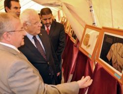 Vali Çolak, Mukaddes Emanetler Fotoğraf Sergisini Ziyaret Etti
