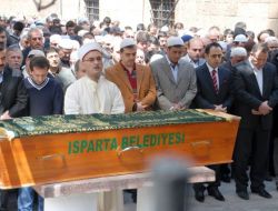 Bediüzzaman’ın Talebesi Ve Avukatı Akmumcu'nun Cenazesi Toprağa Verildi