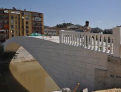 Asi Nehri Üzerindeki 9'uncu Köprü Nisan Ayı Sonunda Tamamlanacak