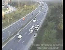 Emniyet Şeridinde Gelen Ölüm Trafik Kamerasında